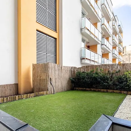 - Terrace - Modern Apartamento Budapest