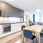 - Terrace - Modern Apartman *